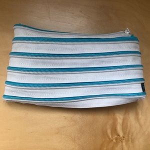 Zip It Pencil / Makeup blue and white bag